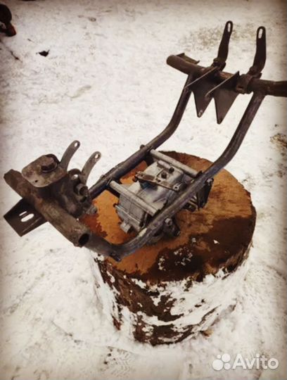 Редуктор от муравья с подрамником от мотоколяски