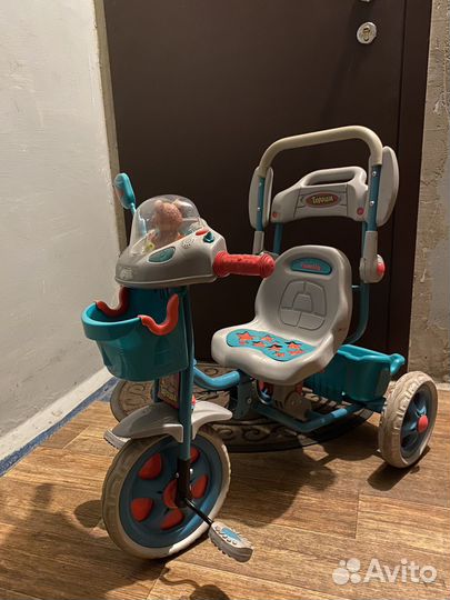 Трехколесный велосипед