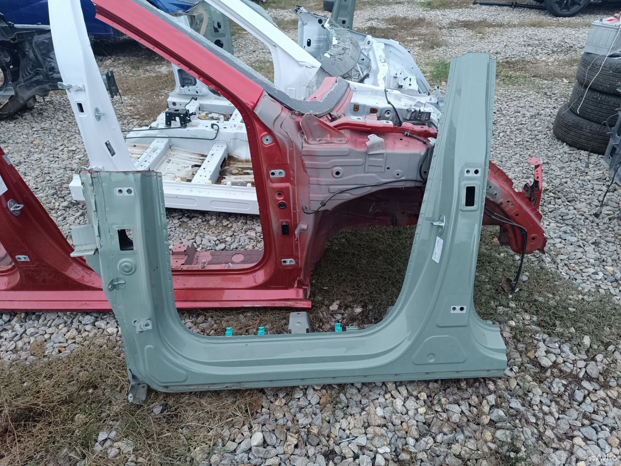 Порог левый стойка двери Exeed RX