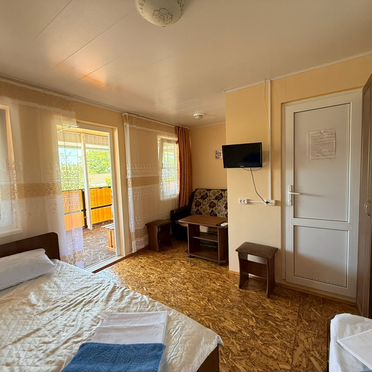 Комната 15 м² в 1-к., 2/2 эт.