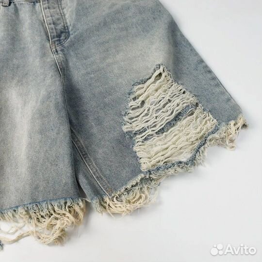 Шорты Balenciaga Distressed Denim