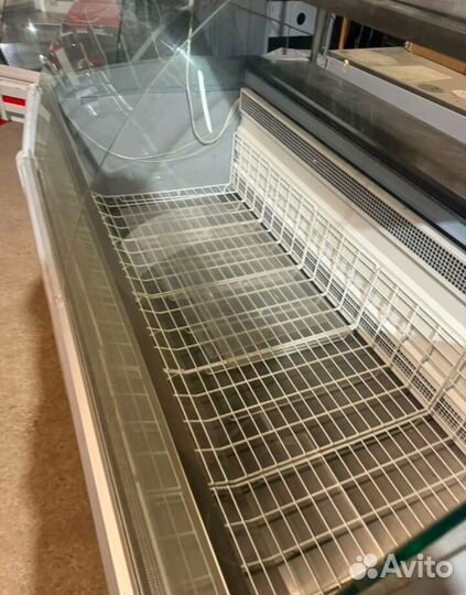 Холодильная витрина 1,5м на -18'С