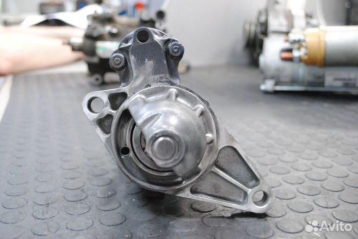 Стартер Honda Civic 1.7 б/у