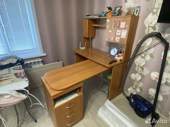 Компьютерный стол