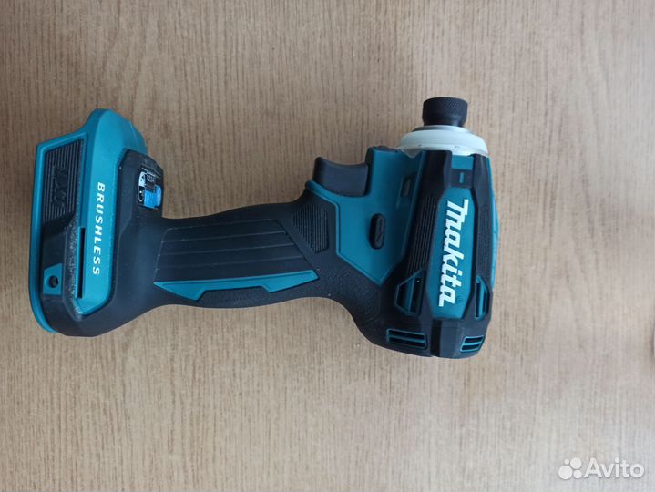 Шуруповерт ударный makita