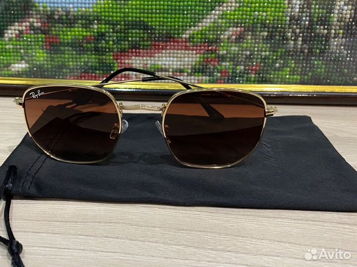 Солнцезащитные очки ray ban униисекс