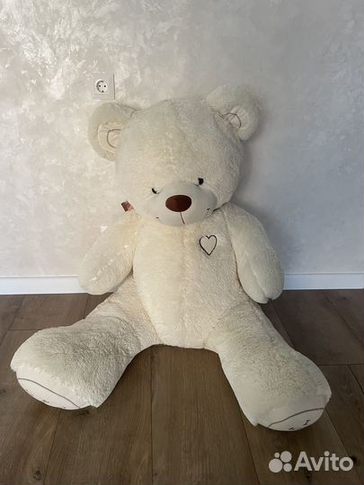 Плюшевый медведь большой, белый