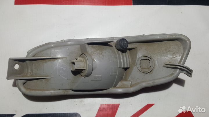 Фонарь противотуманный Lexus RX300