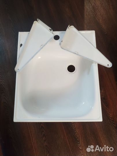 Эмалированная раковина