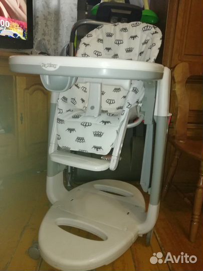 Стульчик для кормления Tatamia