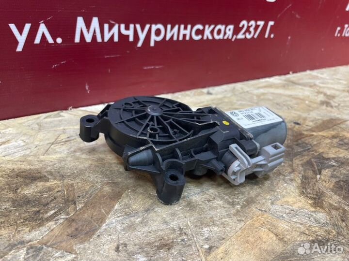 Мотор стеклоподъемника передний левый Volkswagen