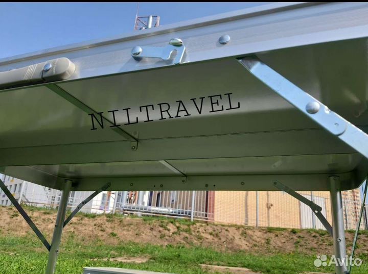 Стол туристический с двумя скамейками