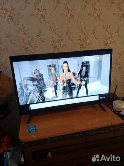 Телевизор SMART tv 32 бу