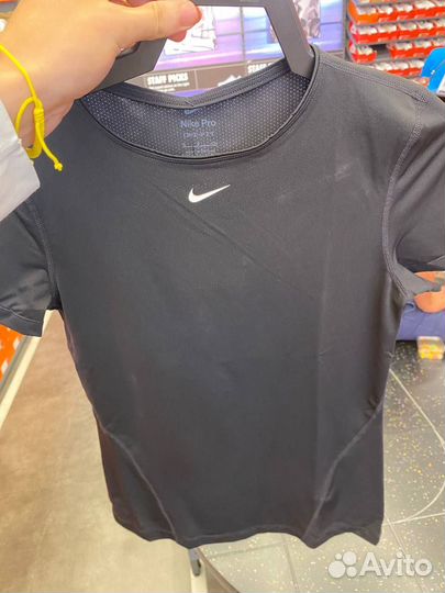 Футболка Nike pro