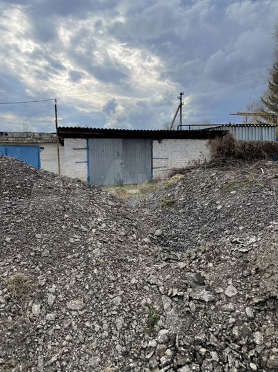 Гараж, > 30 м²