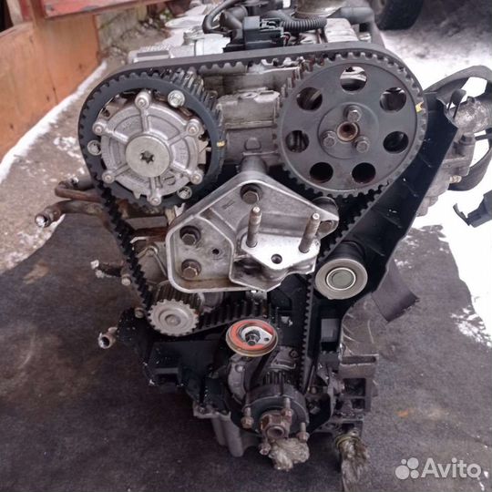 Двигатель Volvo V40 1 (1995 - 2004) 2.0 B4204T3