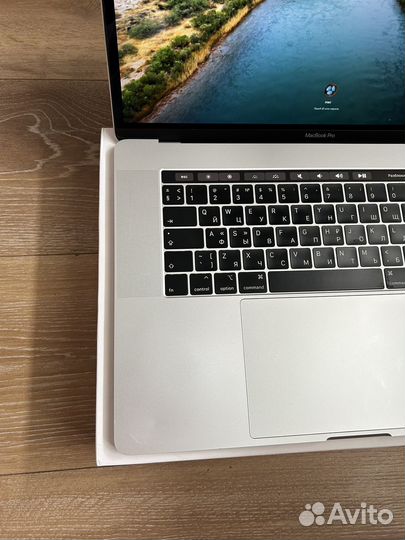 Apple MacBook Pro 15-inch 2018 6-core i7 /16/256Gb