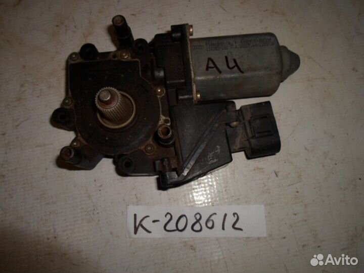 Моторчик стеклоподъемника (Audi A4)