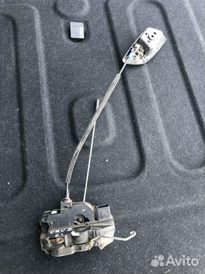 Замок передний левый шевроле круз