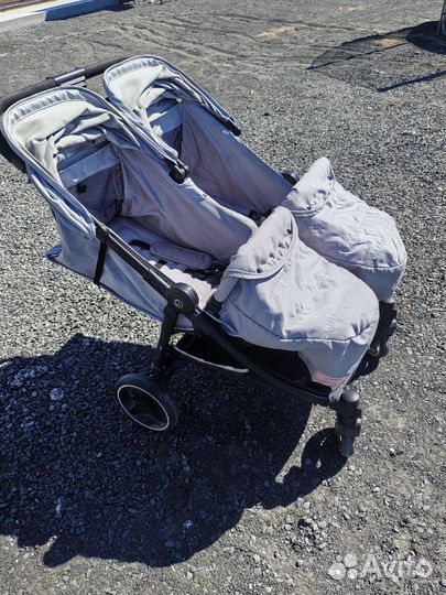 Коляска для двоих детей