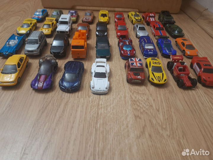 Машинки металлические