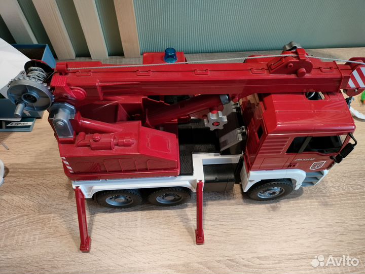 Автокран bruder