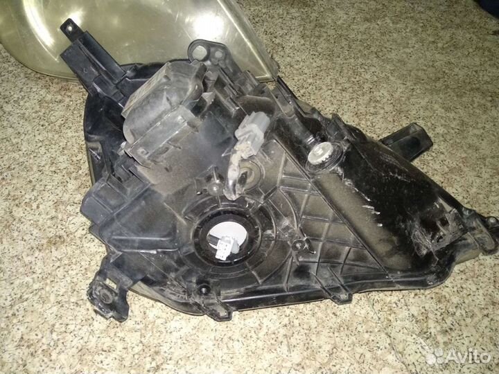 Фара honda stream