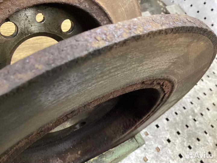 Диск тормозной задний Volkswagen Sharan