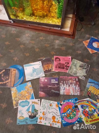 Грампластинки коробкой