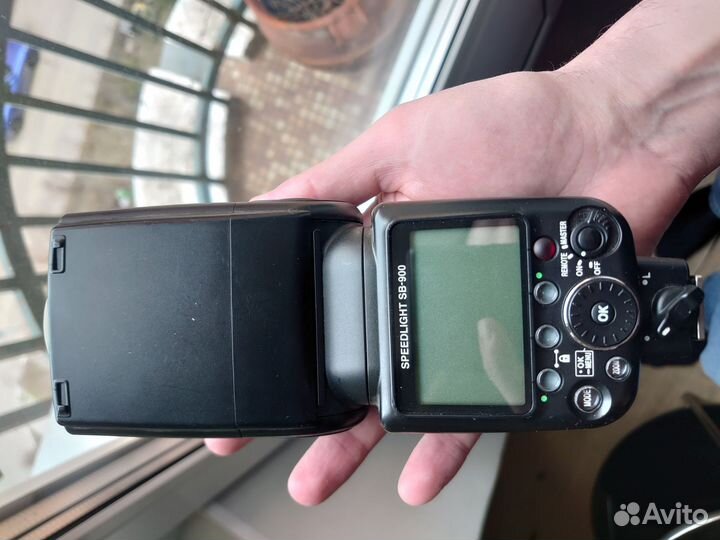 Вспышка Nikon Speedlight SB-900