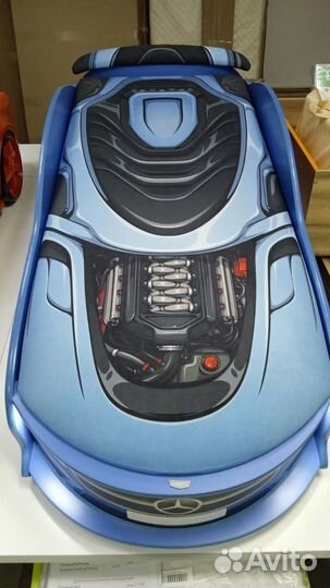 Детская кровать машина