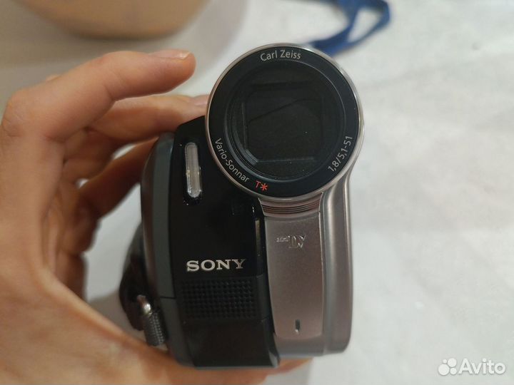 Видеокамера sony handycam wide lcd