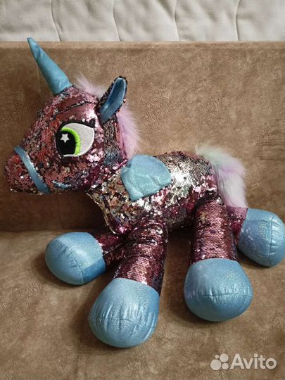 Блестящий единорог