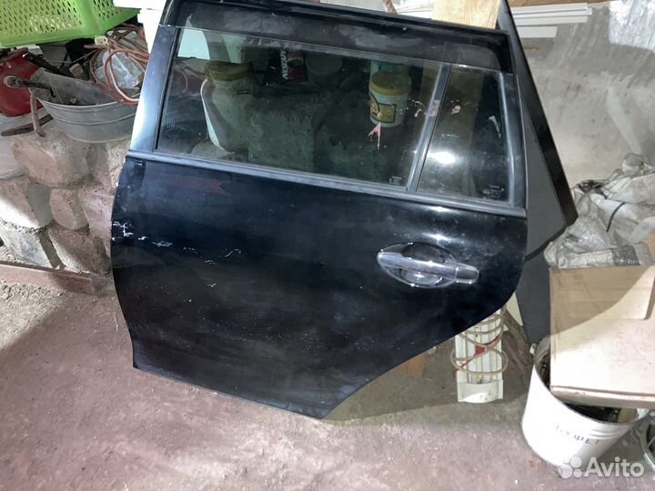 Дверь на fielder nze 144