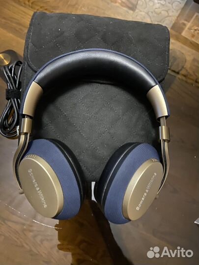 Беспроводные наушники Bowers & Wilkins PX