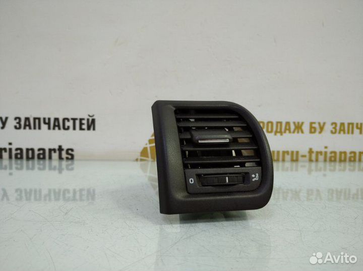 Обдув торпеды левый Skoda Fabia 2 5J2 рестайлинг