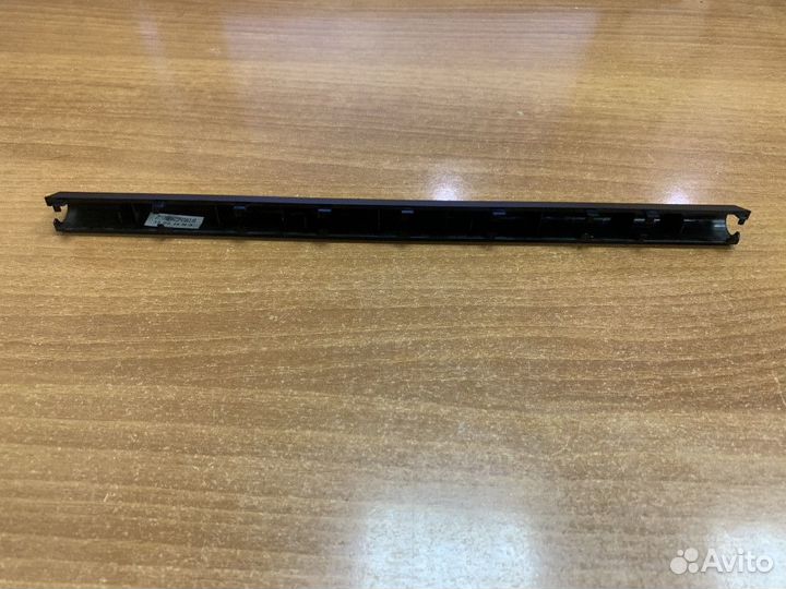 Заглушка петель Asus X555