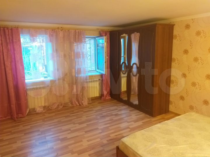 2-к. квартира, 55 м², 1/1 эт.