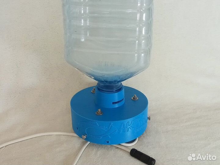 Кормушка для рыб в узв