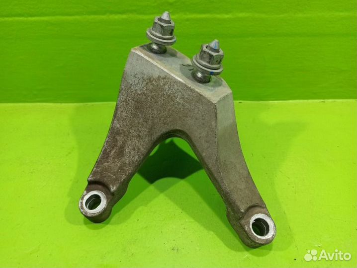 Кронштейн опоры кпп левый Renault Logan 2 K7MA812