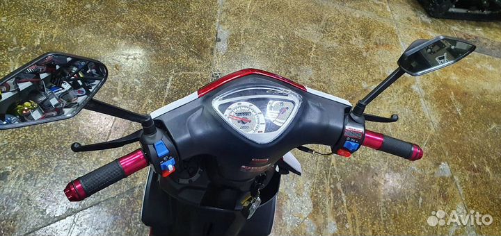 Скутер X-motors corsa