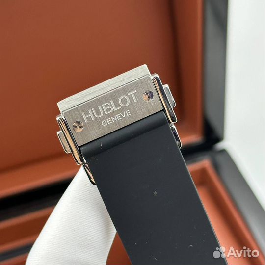 Часы hublot