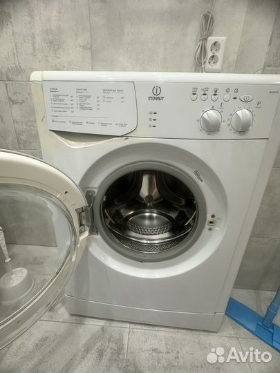 Стиральная машина indesit