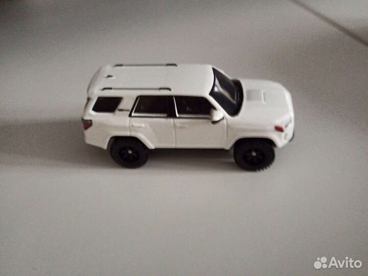 Hot wheels машинки