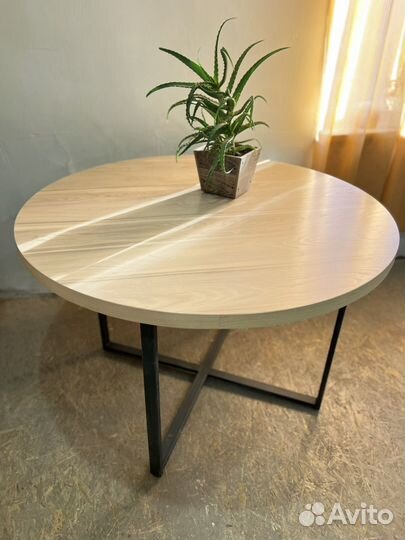 Стол круглый