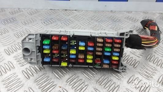 Блок предохранителей opel meriva A (BBE13M101)