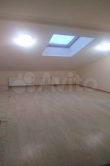 Свободного назначения, 180 м²