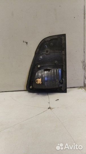 Фонарь внутренний левый Toyota Land Cruiser