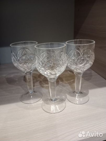 Хрустальные рюмки