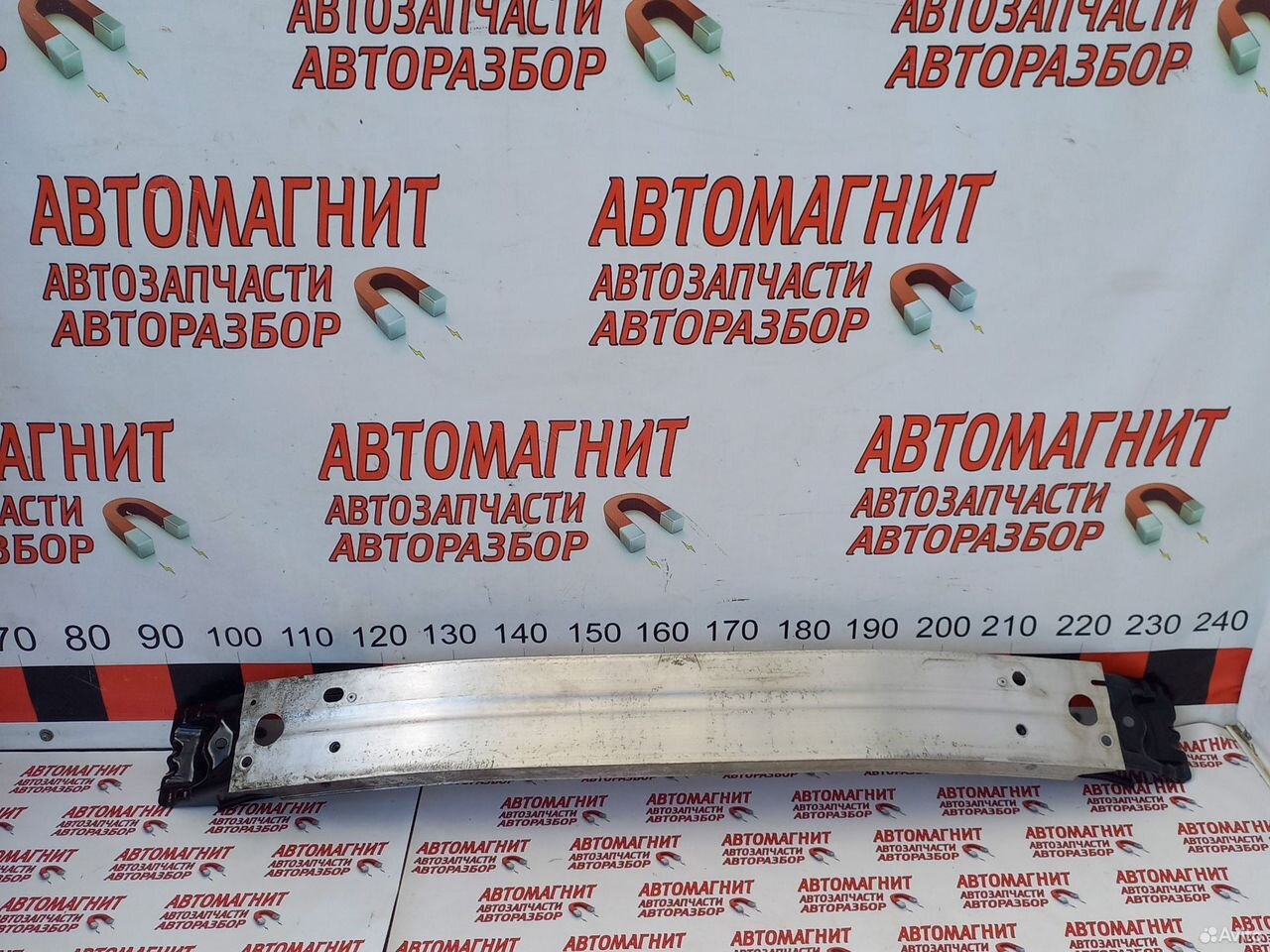 Усилитель переднего бампера Тойота Рав 4 ха50